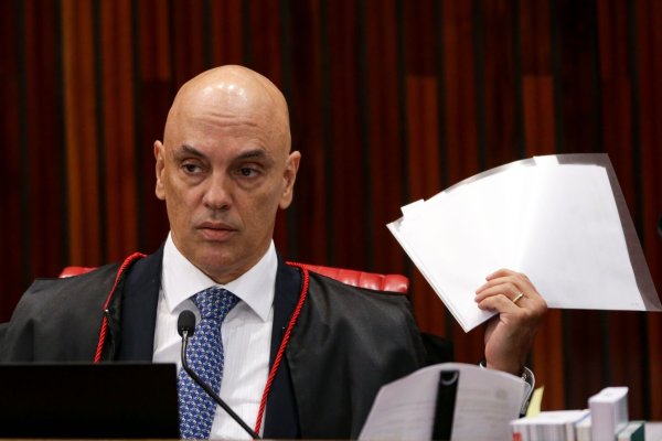 Der streitbare Bundesrichter Moraes lässt den Nachrichtendienst X sperren. - © Marcelo Camargo/Agencia Brazil/dpa