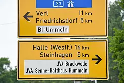 - &copy; Andreas Zobe