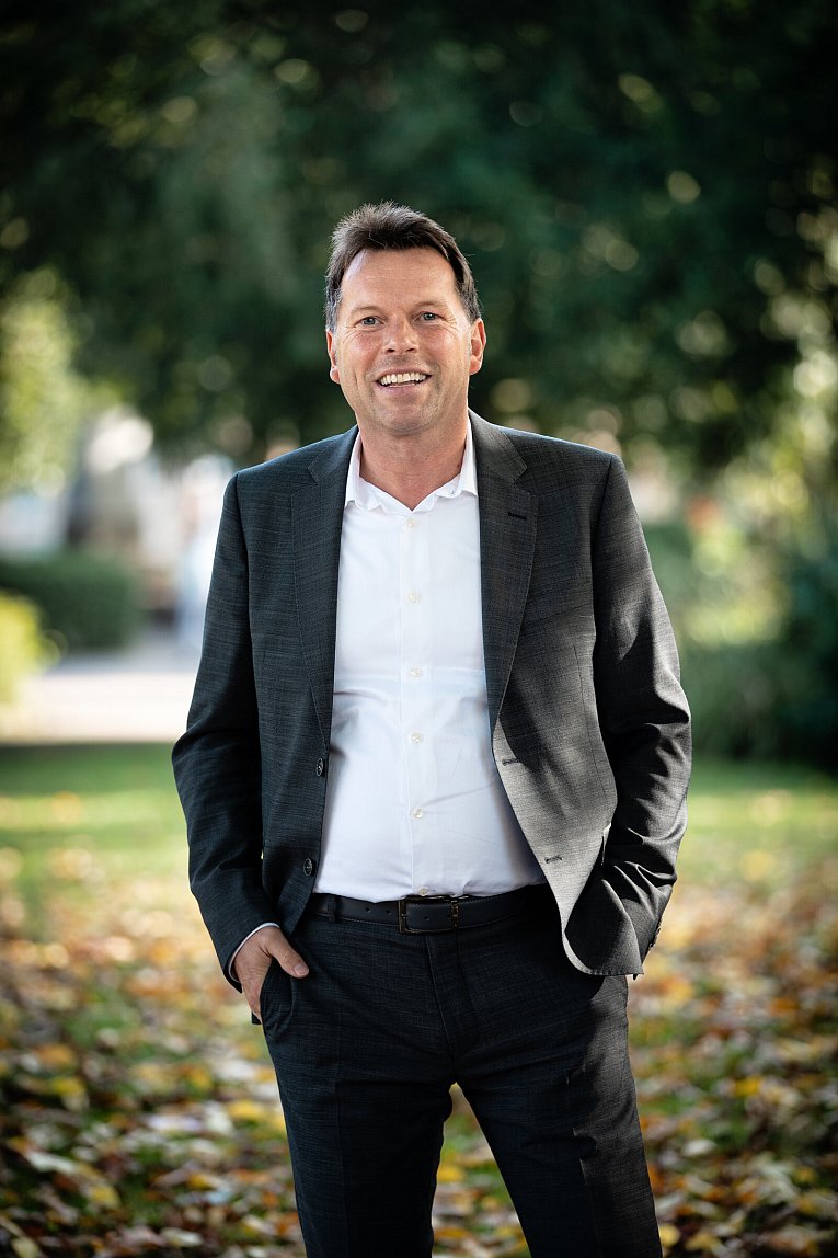 Frank Hilker, Detmold