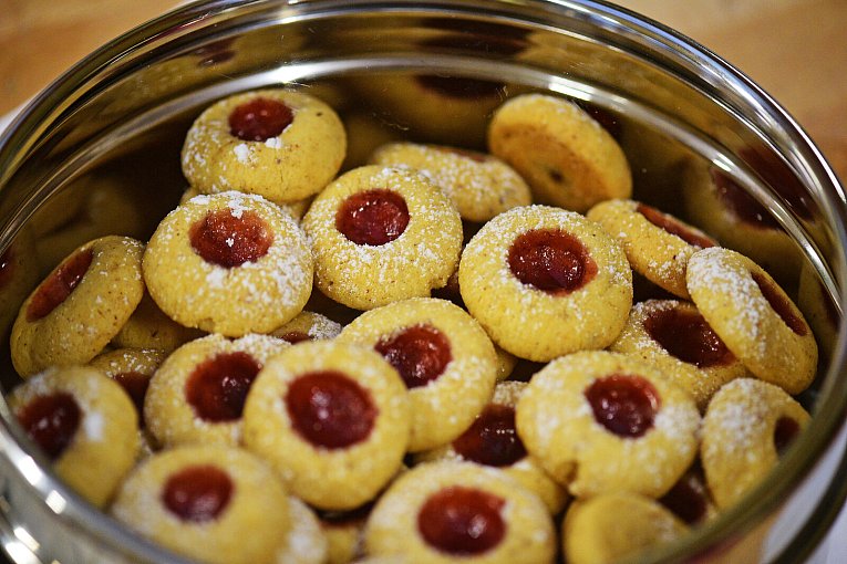 Husarenkrapfen-Engelsaugen