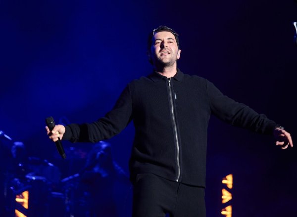 Nach der Absage eines Konzerts im Rahmen einer Ausstellung des Satirikers Jan Böhmermann hat sich nun auch der Rapper Chefket geäußert. (Archivbild) - © Annette Riedl/dpa