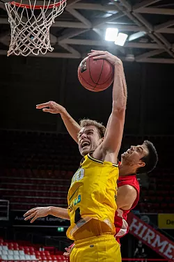 MHP Riesen Ludwigsburg - Brose Bamberg - &copy; Foto: Tilo Wiedensohler/camera4 GbR POOL/dpa