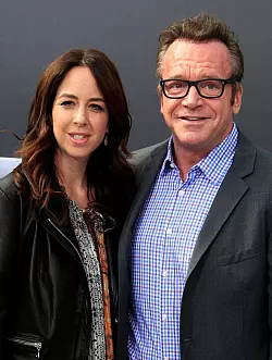 Tom Arnold und Ashley Groussman - © Foto: epa/Nina Prommer