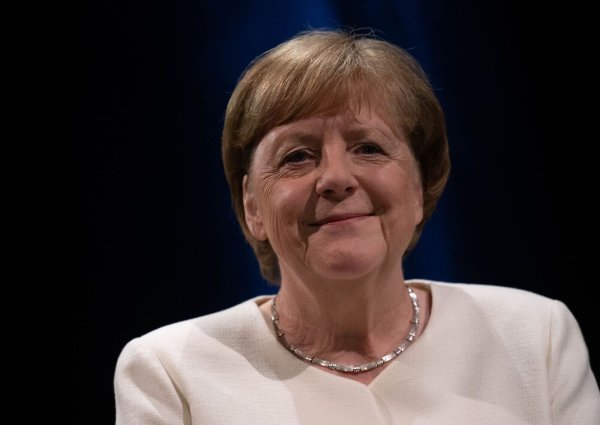 Angela Merkel will ihre Memoiren im Dezember auch in Köln vorstellen. (Archivbild) - © Hendrik Schmidt/dpa