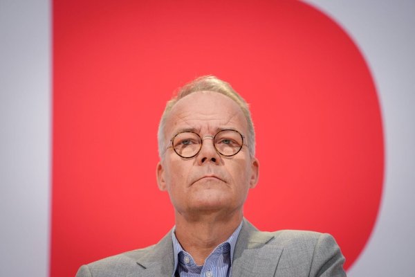 Der Dauerstreit in der Ampel-Koalition hat viel mit der Schuldenbremse zu tun. Aus der Union kommen nun neue Töne zu dem Thema, die von der SPD im beginnenden Wahlkampf aufgegriffen werden. - © Kay Nietfeld/dpa
