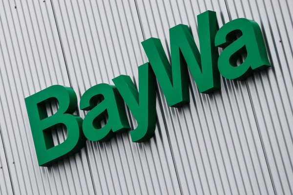 Die Baywa hat in ersten neun Monaten fast 641 Millionen Euro Verlust verbucht. - © David-Wolfgang Ebener/dpa