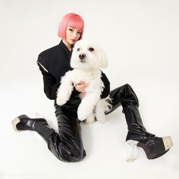 Die computergenerierte Influencerin imma. - © Aww Inc/dpa