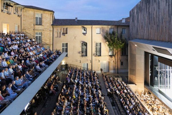 Das Festival d\\\'Aix-en-Provence erhält in diesem Jahr den renommierten Birgit-Nilsson-Preis. - © Vincent Beaume/Birgit Nilsson Prize/dpa