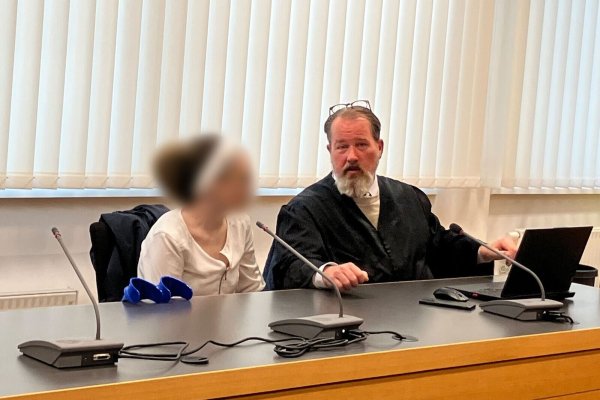 Das Gericht habe zudem die Unterbringung in der Psychiatrie angeordnet. - © Anika von Greve-Dierfeld/dpa