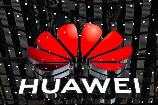 Die USA warnen Drittstaaten vor dem Kauf von Huaweis KI-Chips. China wirft Washington daher Mobbing vor. - © Wolf von Dewitz/dpa