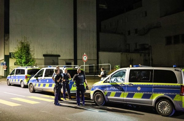 Tatort soll ein leerstehendes Brauereigebäude gewesen sein. Dort hörten Zeugen Schreie und verständigten die Polizei (Archivfoto) - © Alex Talash/dpa