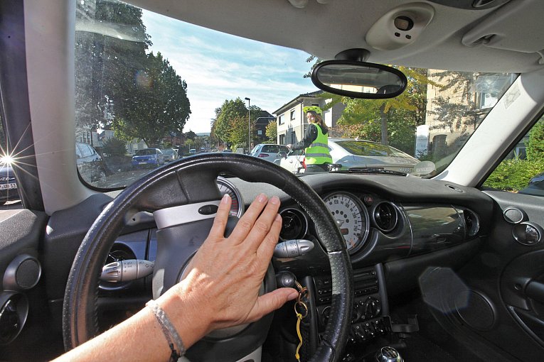 Darf ich einen anderen Verkehrsteilnehmer grundlos anhupen?