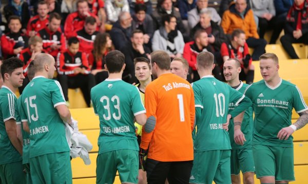 Der Lemgooer A-Ligist TuS Ahmsen qualifizierte sich in der Vormittagsgruppe in Bad Salzuflen erstmals für die Endrunde. - © Paul Cohen