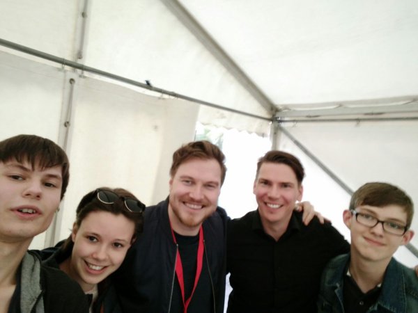 Die fünf Radio-Aktiven: Tim Alexander, Christian Lidsba und Konstantin Rethwisch (beide Stanfour), Laureen Hannig und Enrico Gomig (von rechts). - © privat