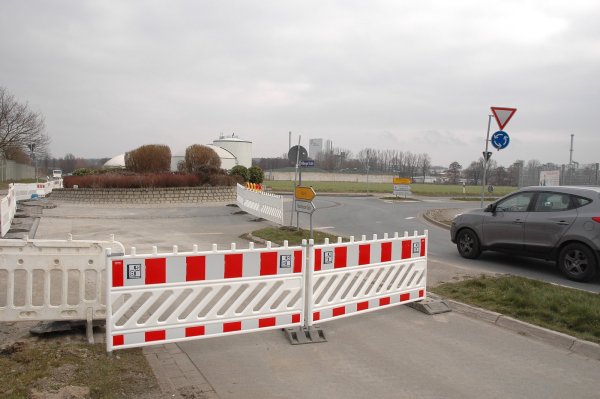 Bleibt bis zum 1. April bestehen: Die Teilsperrung im Bereich Wilberger Straße/Hessenring. - © Manfred Brinkmeier(LZ)