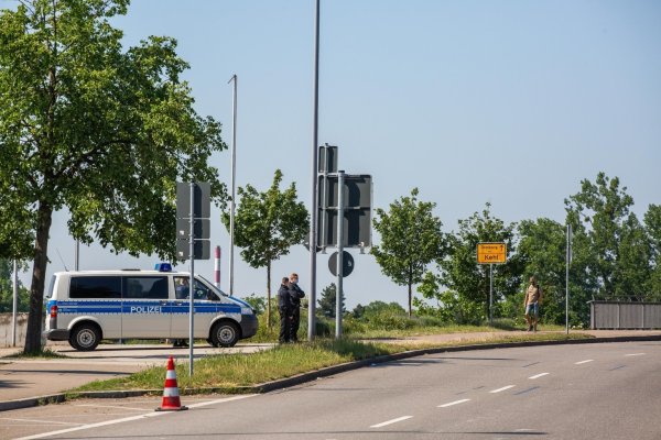 Grenzkontrollen wegen Corona - © Foto: Philipp von Ditfurth/dpa
