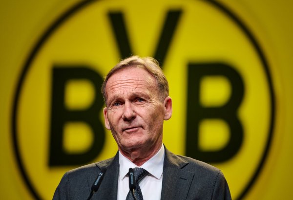Für Hans-Joachim Watzke ist das Duell zwischen Borussia Dortmund und Bayern München das größte Spiel in Deutschland. - © Bernd Thissen/dpa