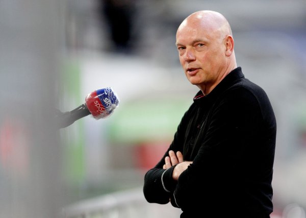 Uwe Rösler ist Kandidat beim VfL Bochum. (Archivbild) - © Roland Weihrauch/dpa