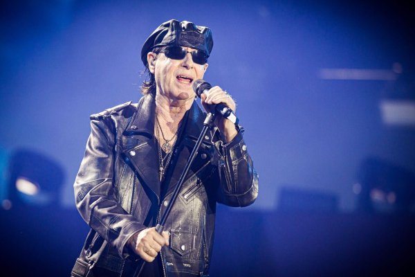 2025 feiern die Scorpions mit Sänger Klaus Meine 60-jähriges Bandjubiläum. (Archivbild) - © Moritz Frankenberg/dpa