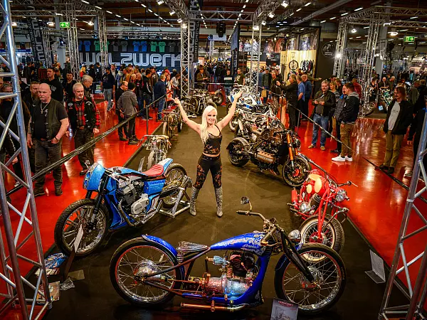 Die Motorrad-Messe trägt in ihrem offiziellen Namen nicht umsonst das Wort "Show". - © Messe OWL