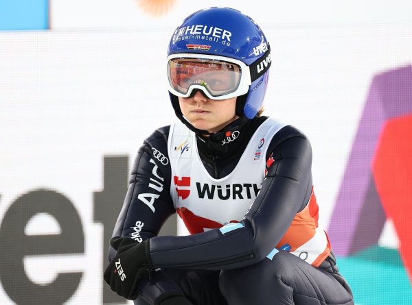 Beendet ihre Skisprungkarriere: Carina Vogt. - © Daniel Karmann/dpa