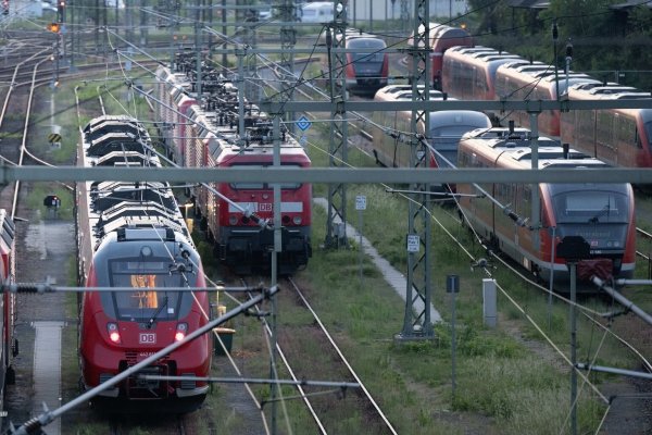 Nahverkehr - © Foto: Sebastian Kahnert/dpa