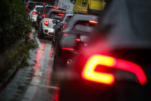 Polizei warnt vor Staus in Düsseldorf. (Symbolfoto) - © Christoph Reichwein/dpa