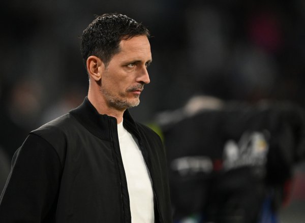 Eintracht Frankfurts Coach Dino Toppmöller hat viel Respekt vor Aufsteiger Köln. (Archivbild) - © Arne Dedert/dpa