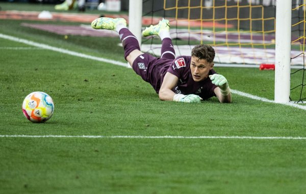 Torwart-Talent Olschowksy spielt bis zum Saisonende in Aachen - © Bernd Thissen/dpa