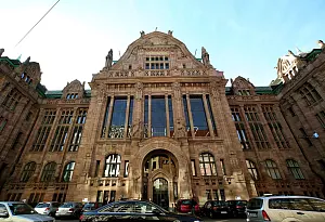 Bild zu Städte in NRW reichen Klage gegen das Land ein – auch eine OWL-Kommune ist dabei