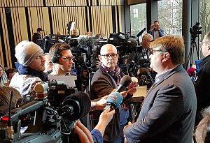 Missbrauchsskandal: Hamelner Landrat nimmt Behörde in Schutz