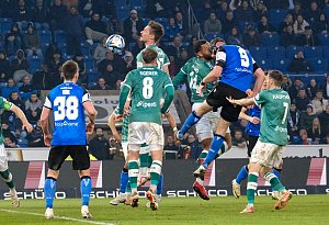 Arminia und Lübeck trenen sich 0:0.