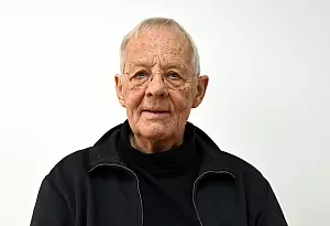 Bild zu Schauspieler Rolf Becker mit 90 Jahren in Hamburg gestorben