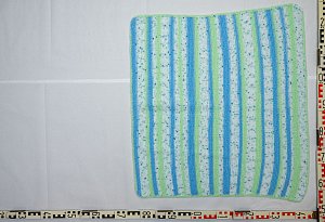 Baby in Bielefeld ausgesetzt: Wer kennt diese Decken?