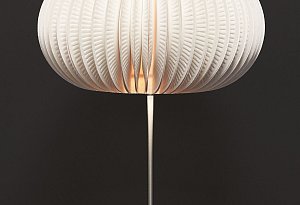 Selbstgemachte Tischleuchte aus Papptellern - Dremel/DIY Academy/dpa-tmn