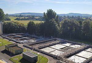 Wo Millionen Bakterien emsig arbeiten und Tomaten reifen: Einblicke ins Klärwerk Lemgo