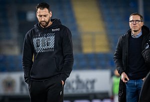 Arminia Bielefeld unterliegt Viktoria Köln mit 0:2.