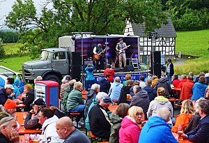 Letzte Tankstellenparty im Freilichtmuseum Detmold