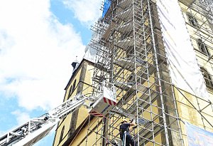 Feuerwehrübung am Turm von St. Nikolai