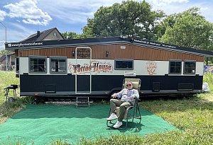 Ein Wohnwagen als Tattoostudio
