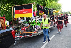 Festumzug in W&uuml;sten