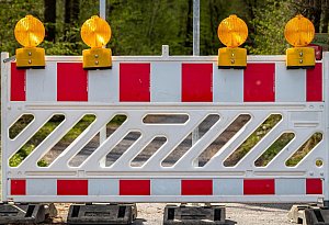 drive-through-5036312_1920 - Symbolbild: Pixabay