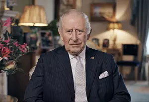 Bild zu König Charles: Krebstherapie kann reduziert werden