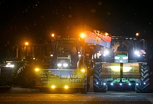 Bauernprotest in Deutschland: Der erste Morgen in Bildern