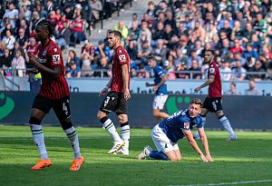 Arminia Bielefeld unterliegt Hannover 96 1:3.