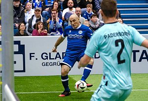 az029395 - 1 - Andreas Zobe