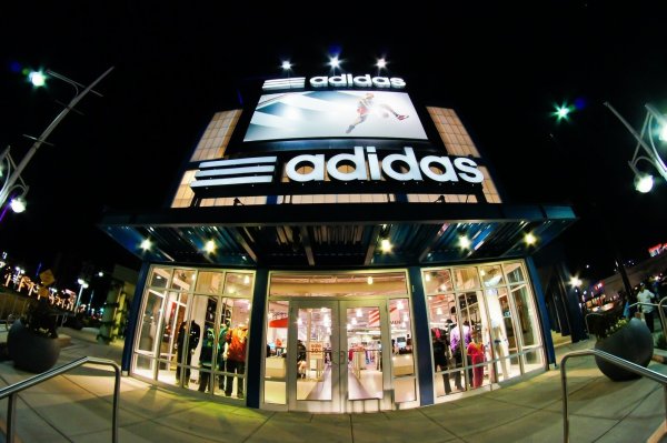 Adidas hat - wie weitere internationale Konzerne - angekündigt, vorerst keine Mieten mehr zu zahlen. - © Pixabay