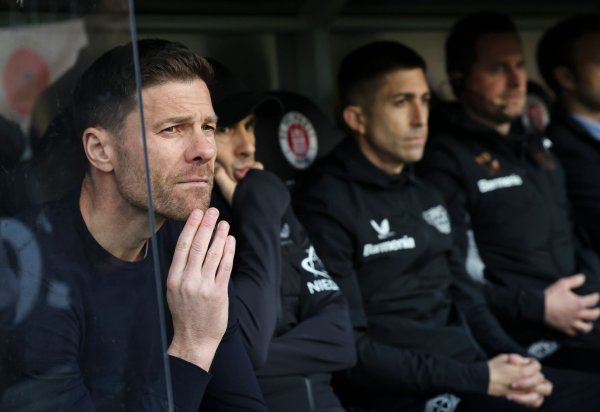 Lässt die Frage nach seiner Zukunft weiter offen: Xabi Alonso. - © Christian Charisius/dpa