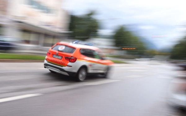 Ein Notarzt konnte nur noch den Tod des Neugeborenen feststellen. (Symbolbild) - © Karl-Josef Hildenbrand/dpa