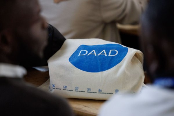 Der DAAD rechnet damit, dass das Interesse am Forschungsstandort Deutschland steigt (Symbolbild). - © Friso Gentsch/dpa